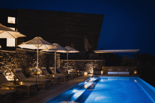 Recommended Villas in Greece for a Luxury Island Stay